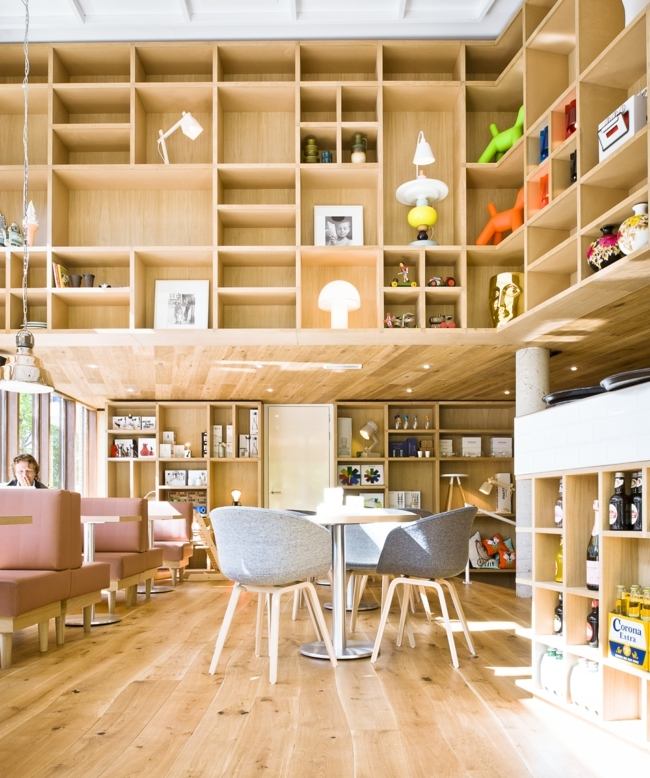 Prateleiras de parede, móveis modernos, tábuas de chão