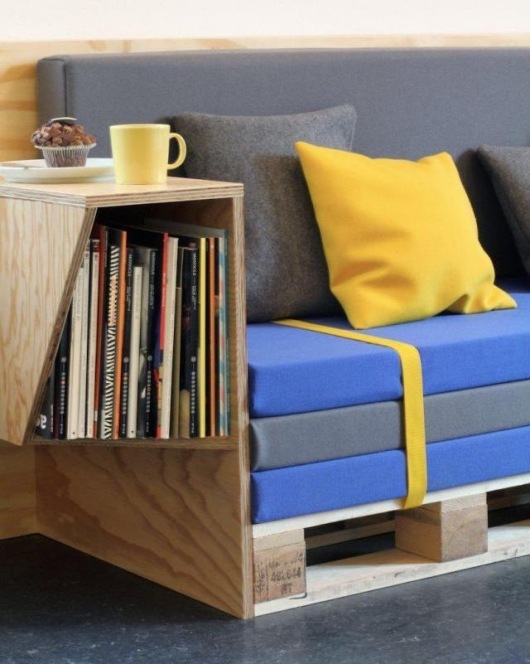 idéias de estantes de sofá para móveis feitos de paletes de madeira