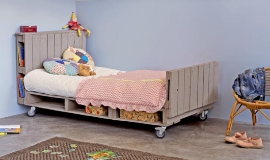 ideias de rolos de cama para móveis paletes de madeira