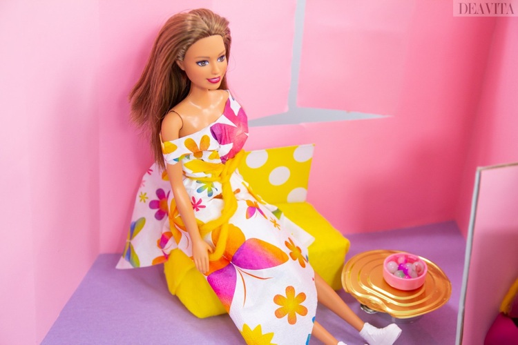 Móveis para a casa de bonecas Barbie sofá da sala de estar e decoração de mesa de centro você mesmo