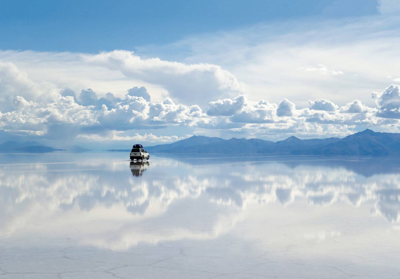 Benefícios do sal marinho Salar de Uyni Bolívia espelha a extração de sal marinho