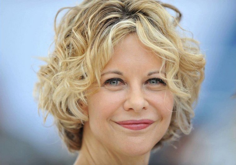 penteados por meg ryan bob franjado na altura do queixo