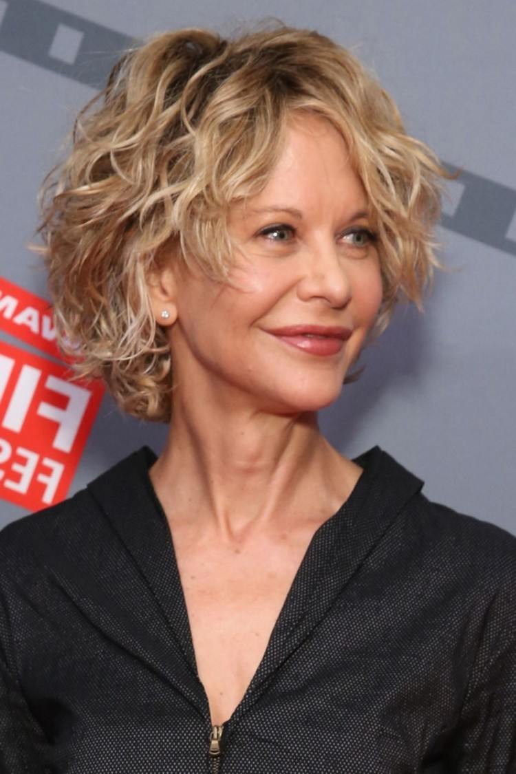 penteado meg ryan curto bob com franjas meio comprido