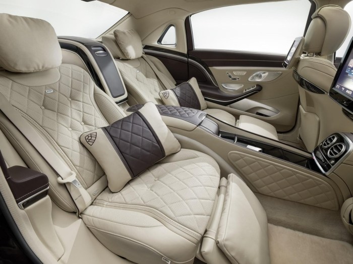 Mercedes-Maybach-Classe S-luxo-chofer-sedã-coupé-headroom aumentado