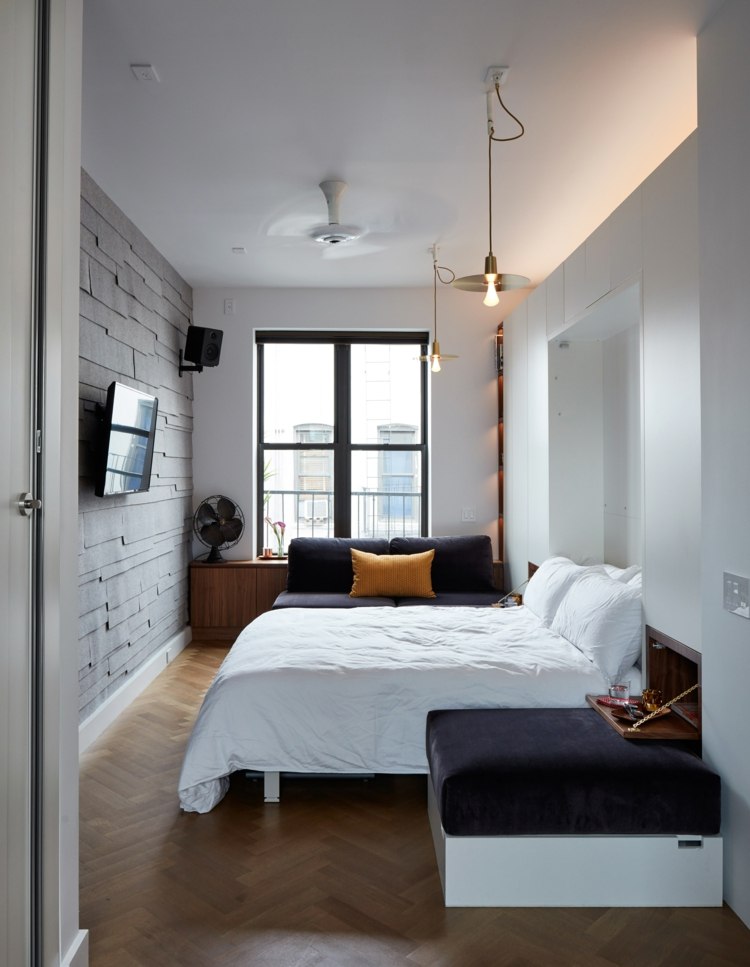 cama do quarto luzes suspensas micro apartamento vida editado 2 graham hill new york