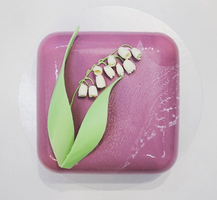 espelho esmalte bolo açúcar flores rosa quadrado
