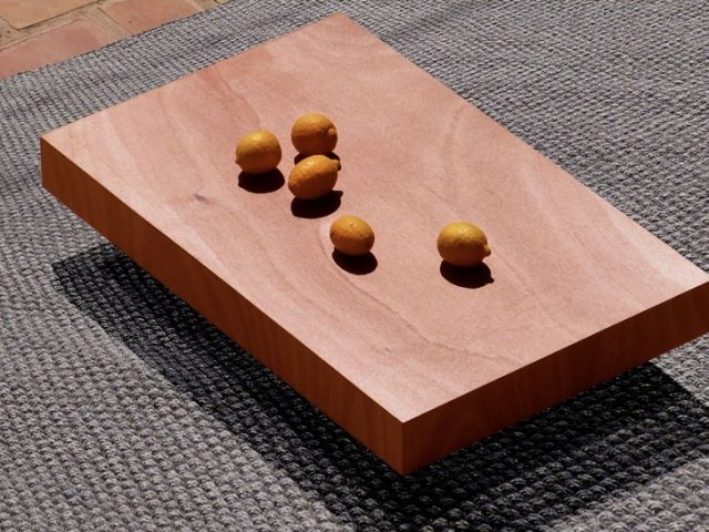 mesa de centro resistente às intempéries, madeira tropical, design linear