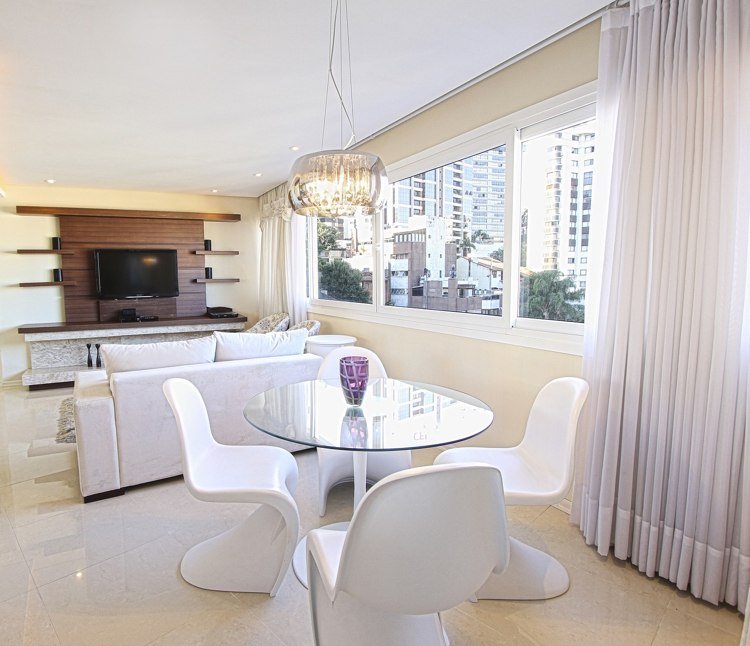 moderno candeeiro pendente de cristal redondo mesa de jantar de vidro cadeiras brancas