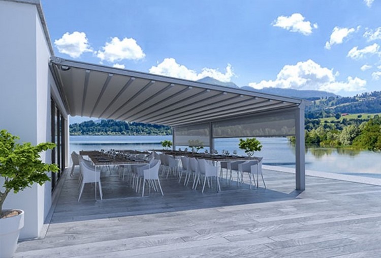 Terraço moderno cobrindo modelo de pérgula com toldo para montagem na parede