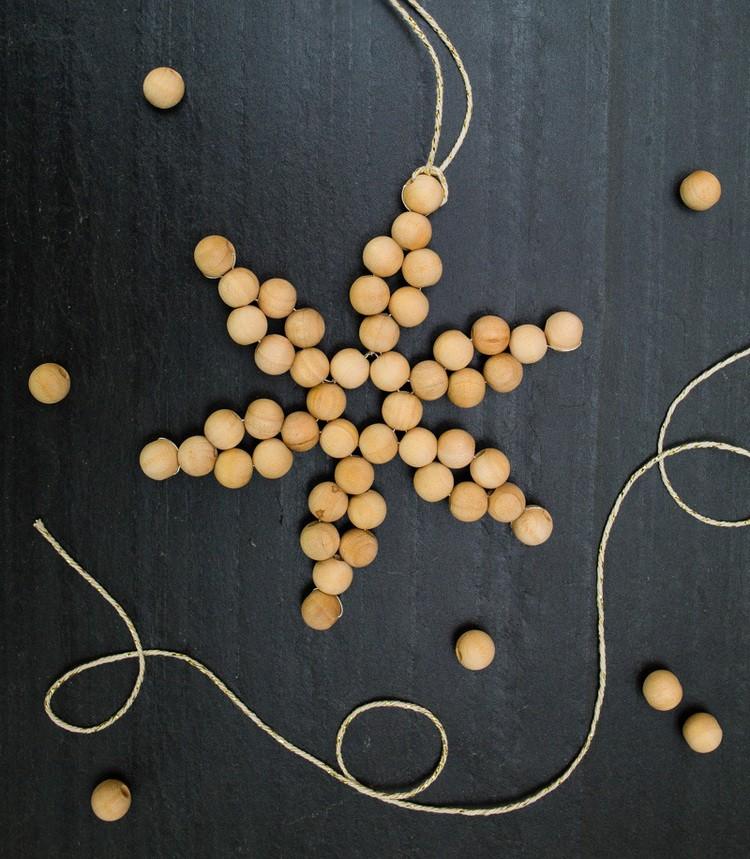 com-contas-de-madeira-estrela-decoração-faça-você-mesmo-cordão-bolas de madeira