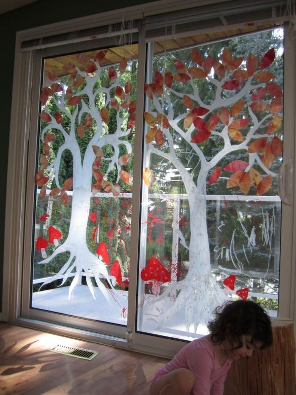 happy-window-pictures-painting-on-glass-ports-tree-colourful-coroa-cogumelos-outono
