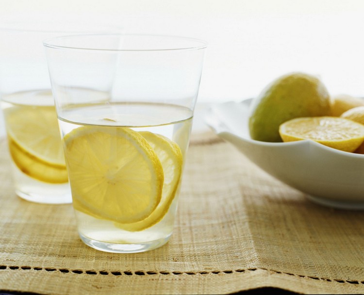 Limão água dieta copos-água-limão-fatia-tigela-limões