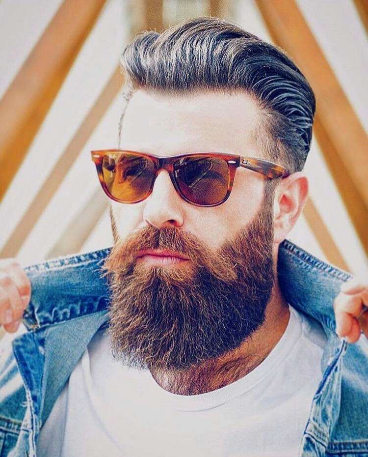penteados masculinos-barba-barba-ruivo-hipster-look-cabelo-penteado para trás