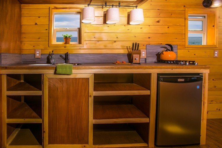 mobile-living-cycling-indoor-cozinha-água-eletricidade