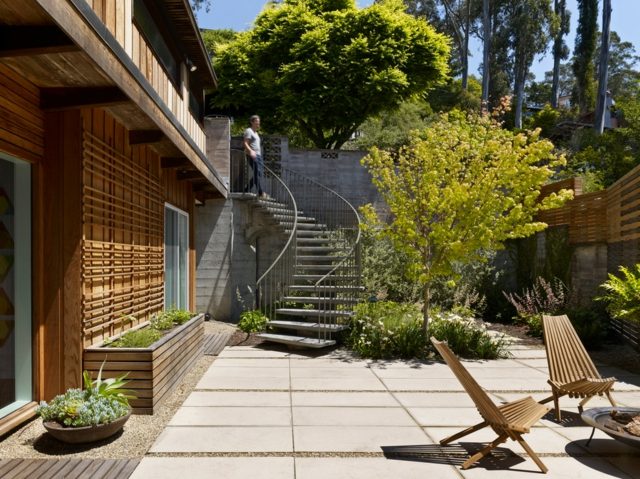Idéias de design de quintal de parede alta para tela de privacidade de jardim