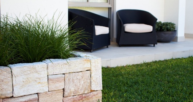 seleção de dois designs de jardim de tecido preto procurando por ideias