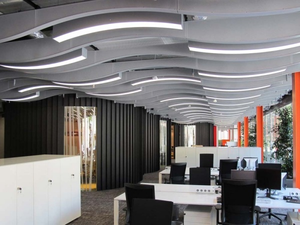 Interior inovador com design de teto