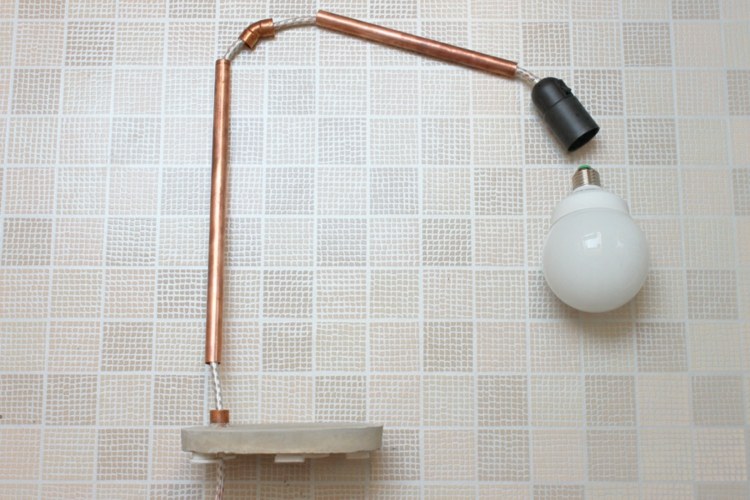 moderno-deco-edifício-elementos-cobre-tubo-lâmpada-minimalista