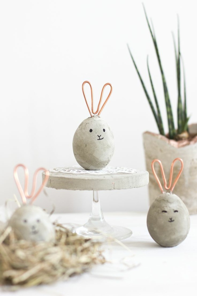 decoração-moderna-ovos-de-páscoa-concreto-cobre-orelhas-coelho