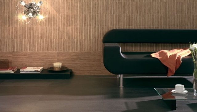 sala de estar-parede-piso de cerâmica-moderno-marrom-preto-sofá
