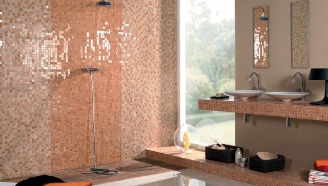 banheiro-azulejo-mosaico-ideia-laranja-bege