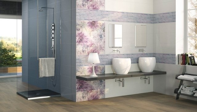 banheiro-azulejos-ideias-cinza-branco-rosa-flor-acento