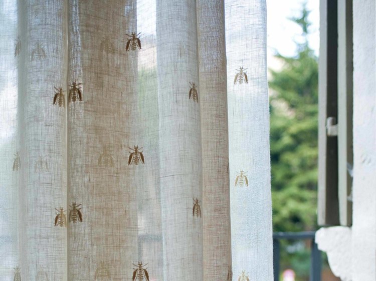cortina-cortina-cortina-linho-tecido-bege-natural-abelhas-motivos-padrão