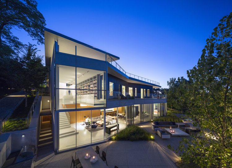 casa-frente-casa-jardim-terraço-iluminação-casa-bauhaus-moderna