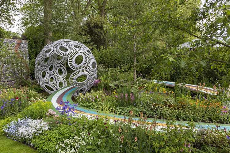 Jardins modernos - design de jardim - tendências - caminho de jardim - colorido - escultura de jardim