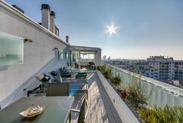 modern-interior-outlook-paris-roof-terraço-sótão-sol-cidade-moderna