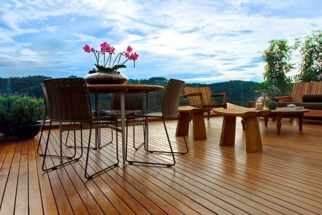 terraço na cobertura - piso de tábuas - madeira - sala de jantar - sala