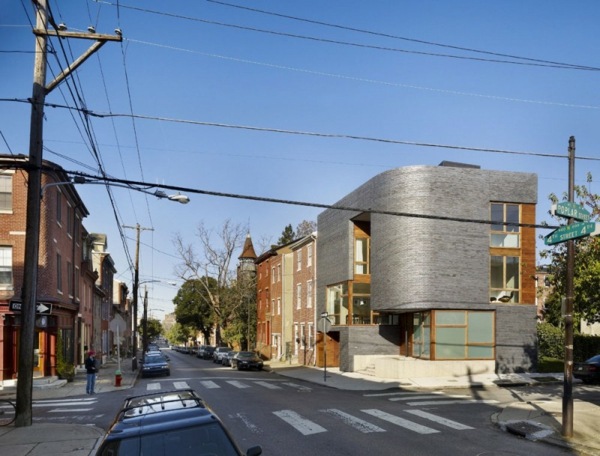 Arquitetura de esquina de casa cinza-EUA
