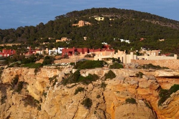 Casas de férias modernas em Ibiza com vista panorâmica da ilha