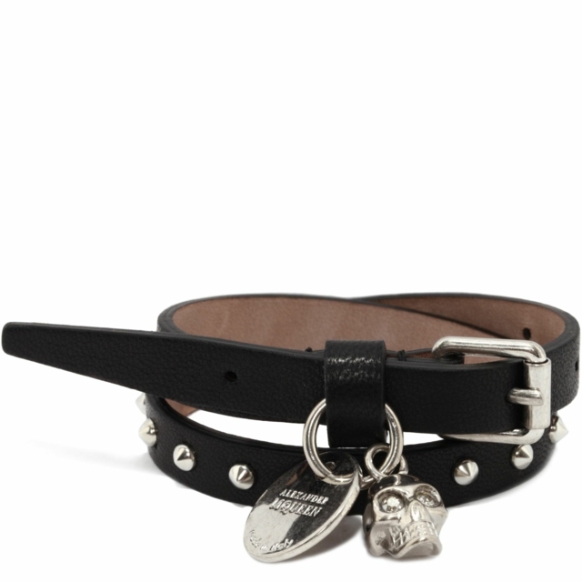 Bracelete com caveira embrulhada duas vezes