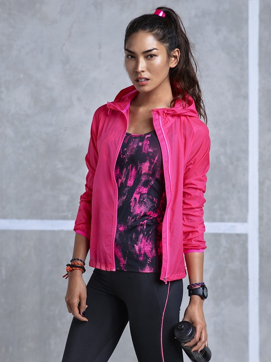 Roupas esportivas da coleção H & amp; M 2014 mulheres rosa cinza