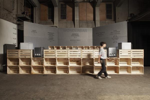 Móveis feitos de Euro pallets têm um conceito modular