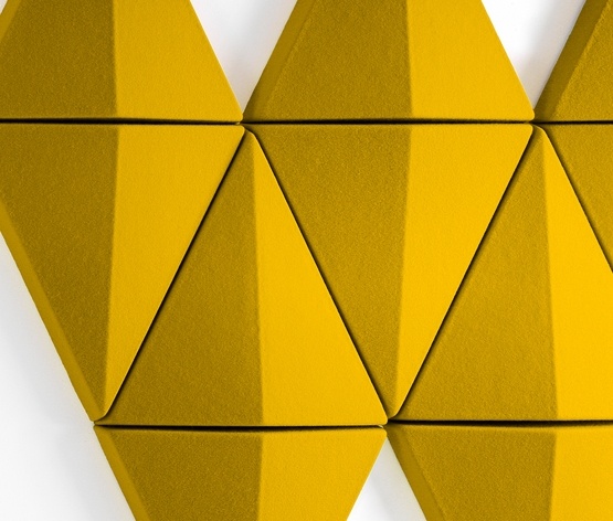 Módulos de parede amarela Superfície de relevo triangular