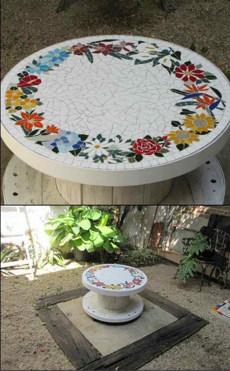 Mosaico no tambor de jardim mesa de jardim motivo de flor branca