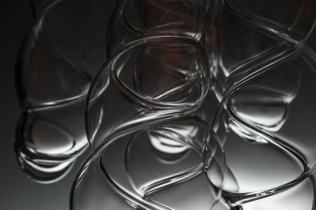 Pendente-lamp-detail-view-hand-blinky-slinky-full-with-neon