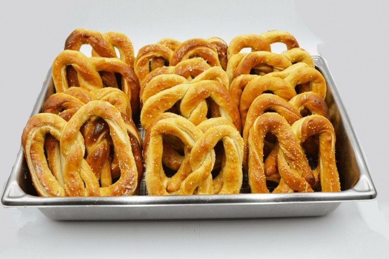 Prepare pretzels doces de abóbora com sabor de canela com esta receita