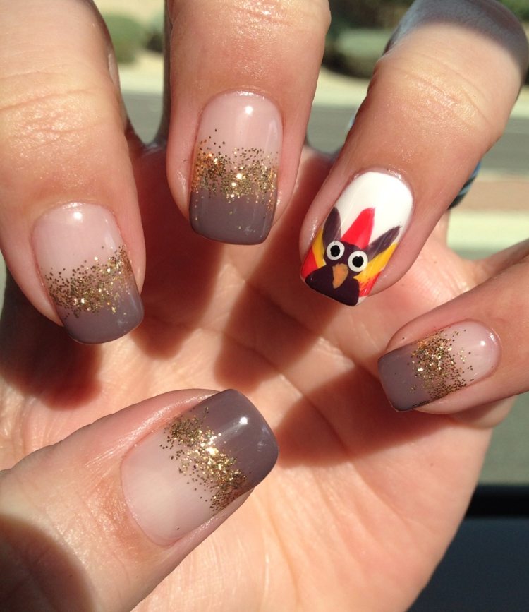nail-design-picture-gallery-autumn-thanksgiving-gray-gold-turkey