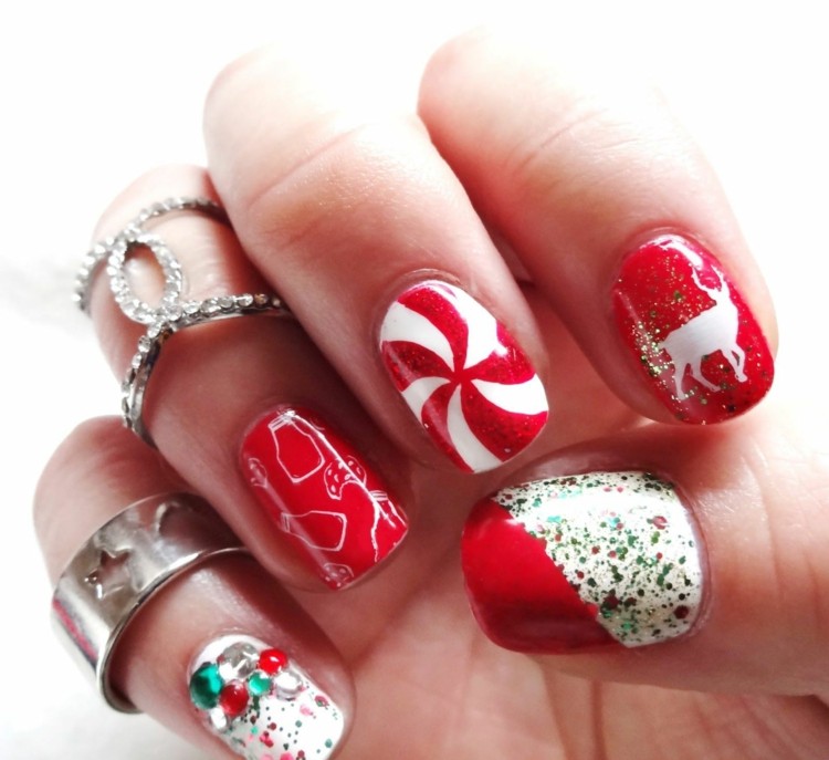 nail-design-picture-gallery-christmas-red-glitter-green-white