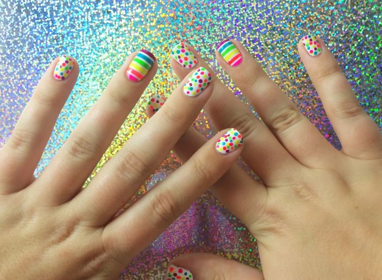 nail-design-picture-gallery-carnival-colorful-confetti-stripes-rainbow