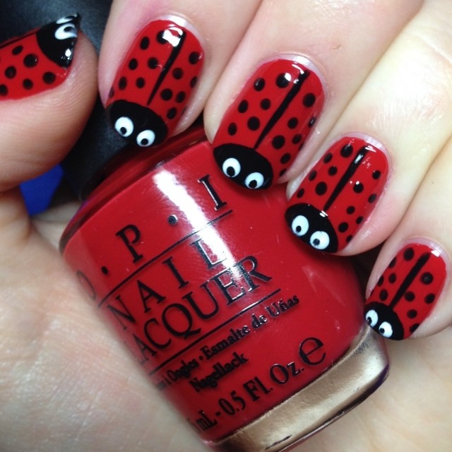 Nail-Design-idea-ladybug-red-black