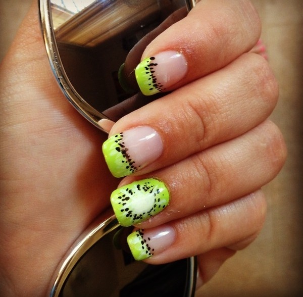 motivos de design de unhas verão kiwi verde neon