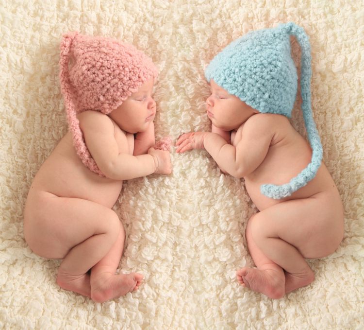 nomes-gêmeos-bebês-meninas-menino-chapéus-fofo-rosa-azul