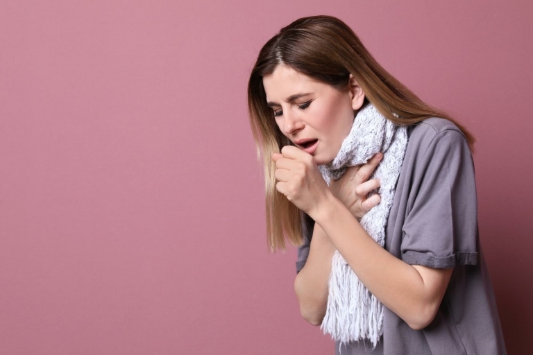 Use remédios caseiros para tossir e aliviar a vontade de tossir