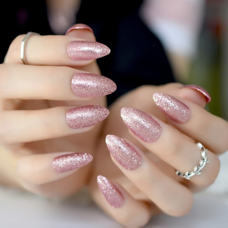 Unhas em formato de amêndoa rosa glitter unha polonês cromo tendências da moda