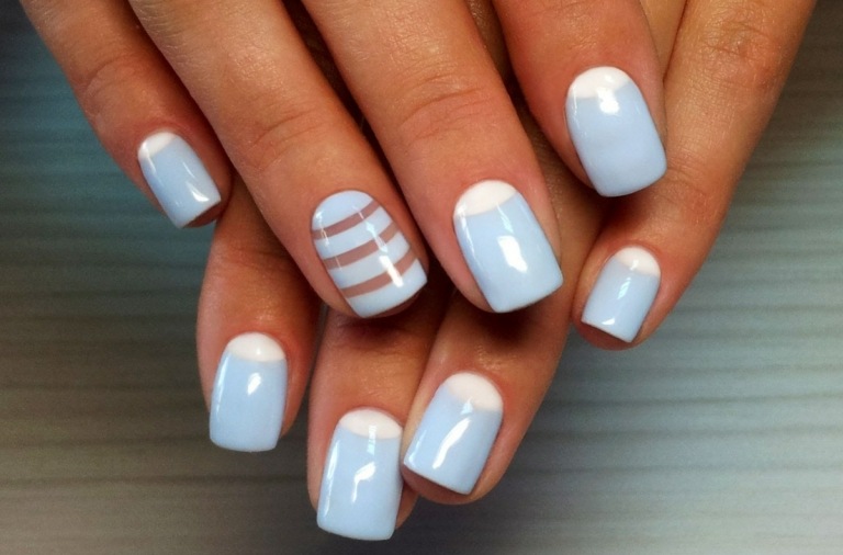 Pinte as unhas elegantes e originais com um efeito transparente