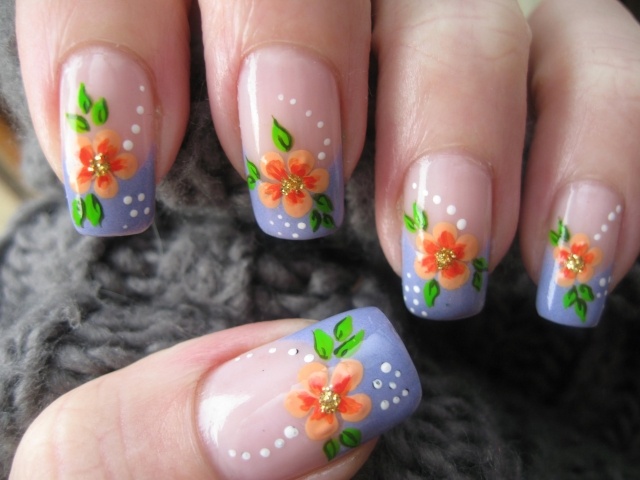 Nail-Art-French-Manicure-with-Flowers